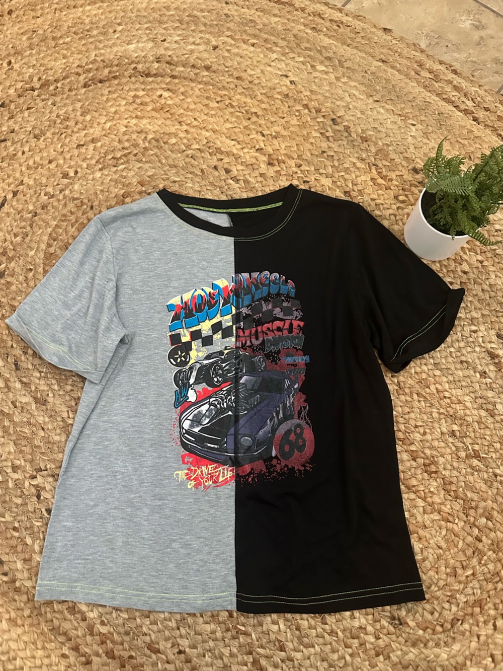 CAR GRAPHIC PRINT TEE